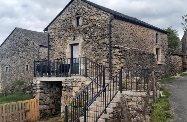 Le P'tit Pelet, a house in the heart of the rocks