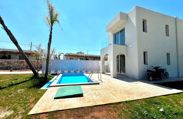 Le palme Beach Rhodes- Sea View Pool Villa