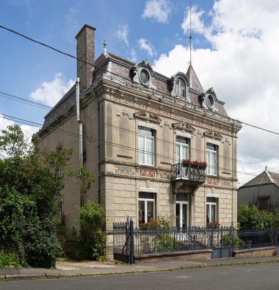 Le Petit Chateau
