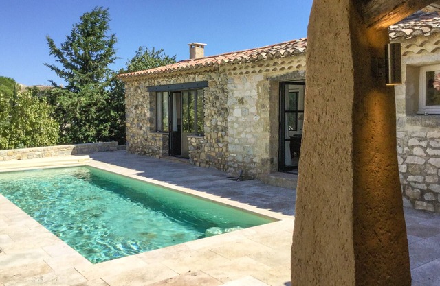 Le Petit Mas is an extraordinary holiday home with private pool in Belvezet
