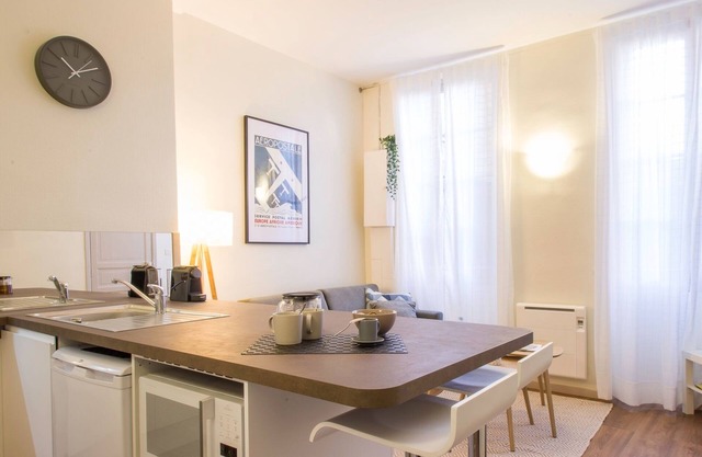 Le Saint Nicolas - One Bedroom Apartment, Sleeps 4