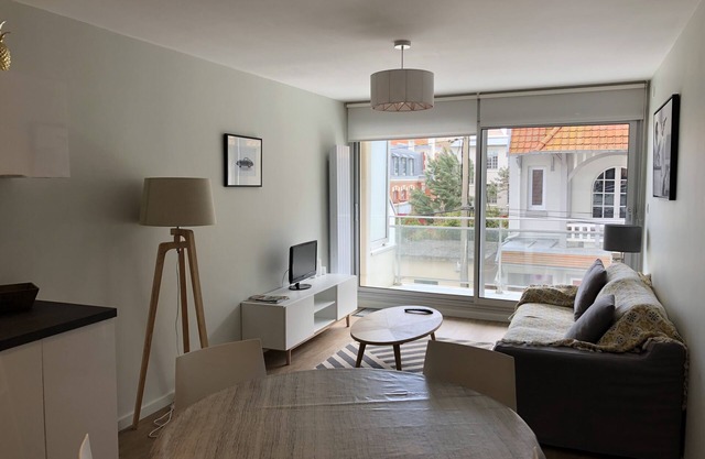 Le Touquet T2 completely renovated, parking, south balcony