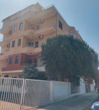 Ledio's holiday apartment in Spille