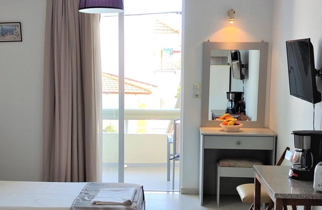 Lefteris Insta-worthy Studio With Garden View