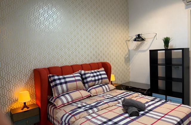 Legoland & Educity at BuYiYang Homestay