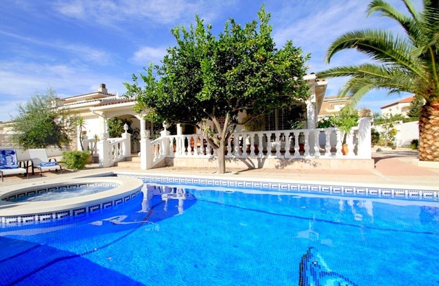 LEMON Villa con piscina y Wifi gratis
