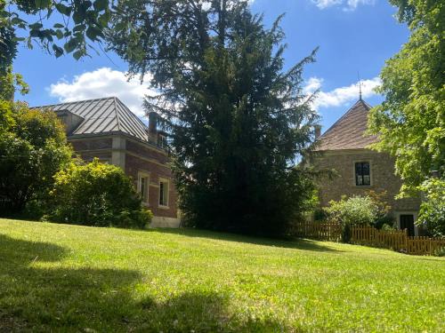 Les écuries du château