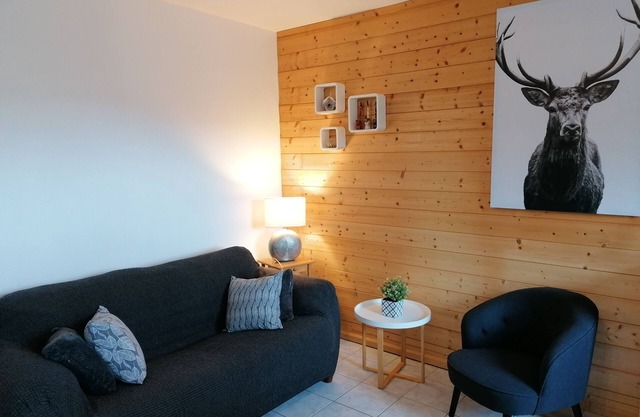 Les Agapanthes * lakeside apartment