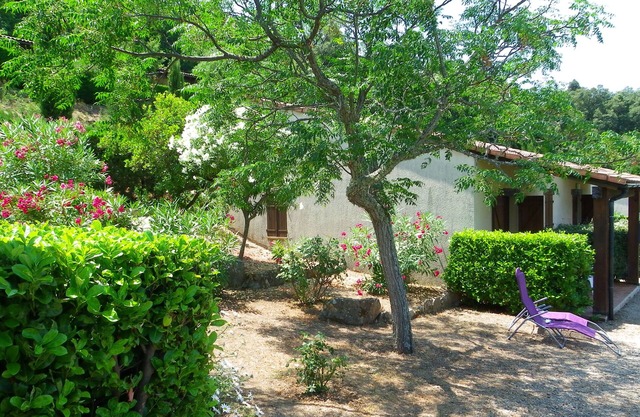 LES BALCONS DE LA CHIUSA 3/4 persons 2 bedrooms house in VICO 13 km from the beach