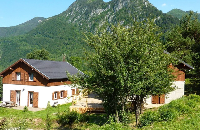 Les Bordes de Paloumières: Discover this gite in the heart of Ariège Mountains.