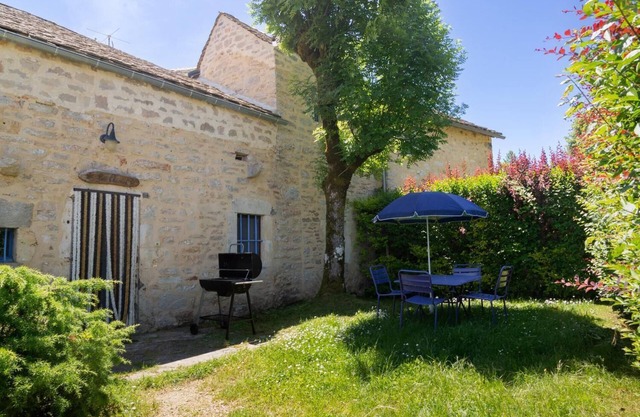 Les Charmes - Location 2/4 Personnes à Saint Georges de Lévejac