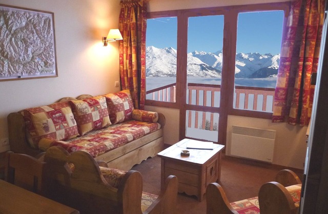 Les Coches: Luxury DUPLEX, charming, wonderful view, direct access on skis