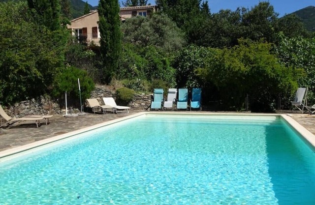 Les Cypres with private swimming pool and view