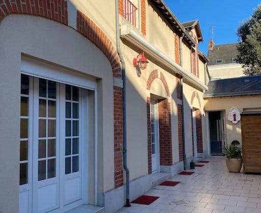 LES JARDINS DE MA-MANS Maison cosy centre Le Mans PARKING privé gratuit