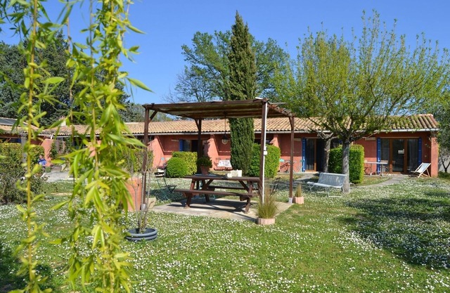 Les Olivettes - Vintage Cottage