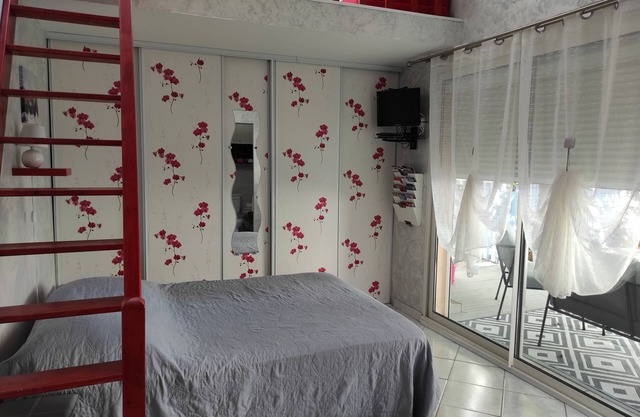 LES ORCHIDEES CHAMBRE D' HOTES PERPIGNAN LA RAYONNANTE