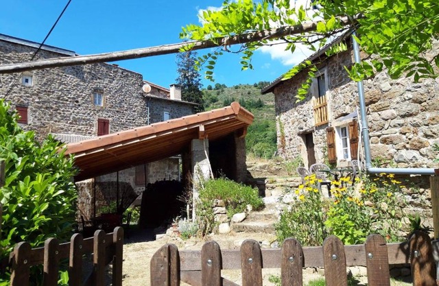Les pentes du chateau de Retourtour