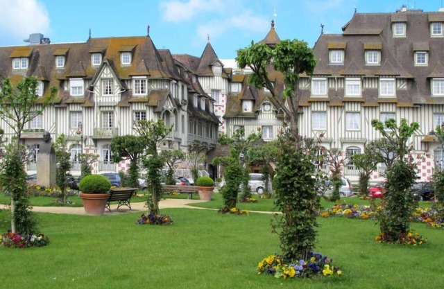 Les Prés Rousselins by Interhome