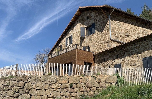 Les sources d'Avenas Large house with view in the heart of the Monts d'Ardèche park