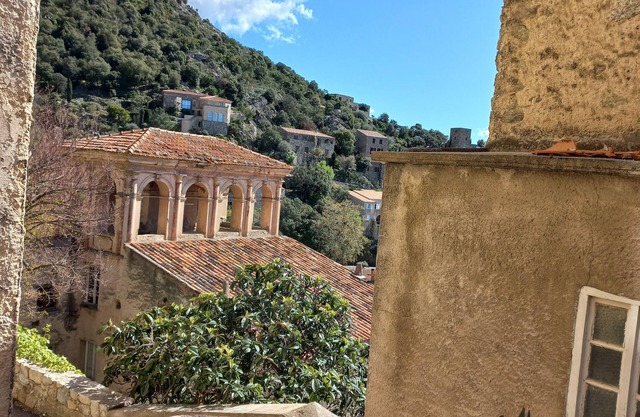 Les voûtes de Pascaline, sea and mountain views, Lama (15 min from beach or river)