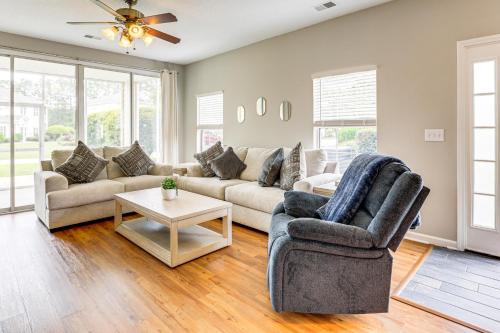 Less Than 1 Mi to Legends Golf Resort Condo with Pool!