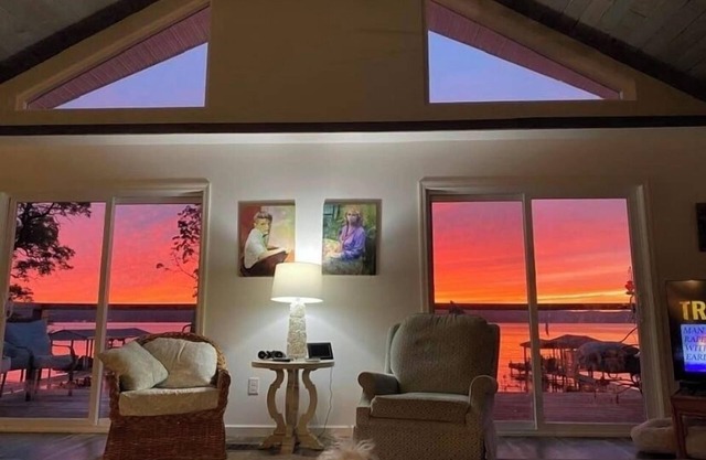 Level Seneca Lakefront Villa with Gorgeous Sunsets 3,510 sq. ft.