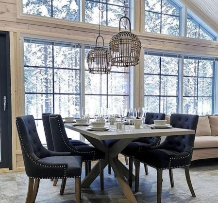 Levin Villa Aurora A