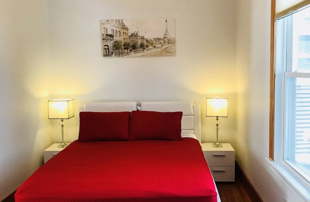 Lg suite for up to 8 ppl/2 floor