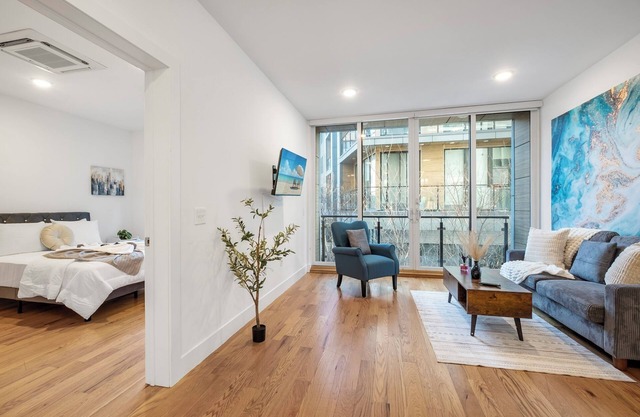 Liberty Square #B210 (1BR)