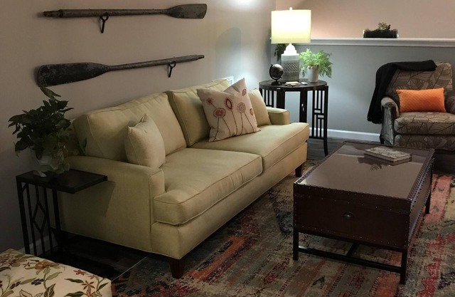 Light and airy contemporary guest house with private deck and parking.