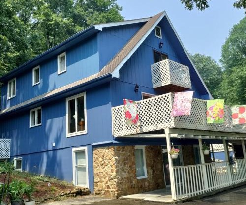 Lil Black Bear Inn