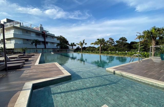 Lindo Apto em Condo Clube em Frente ao mar do Campeche