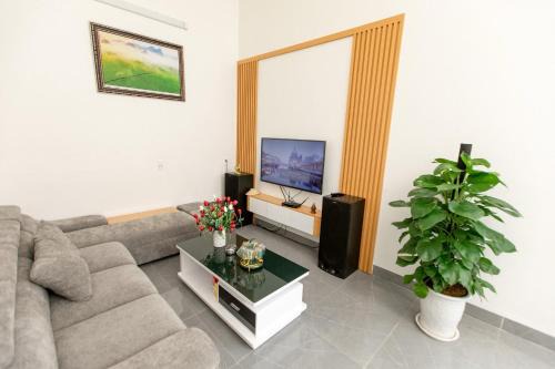 LING LING'S VILLA
