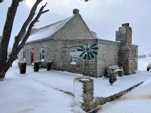 Little Artist Cottage