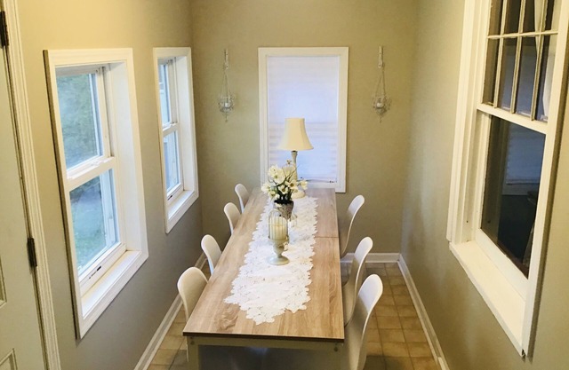 Little Italy/Hyde Park in Niagara Falls , New York , USA