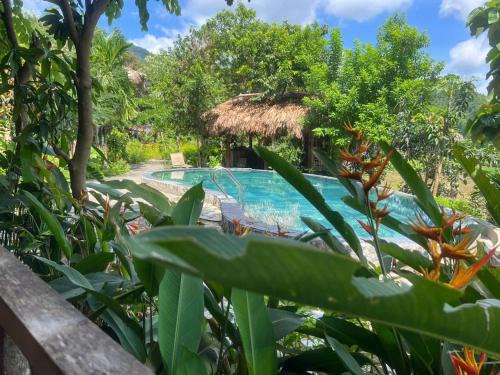 Little Mai Chau Home Stay