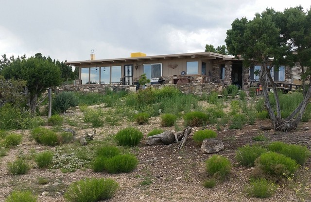 Little Park Road Retreat - Hot Tub with a View
