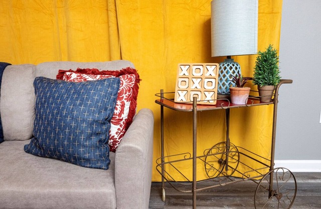 Little Rock Spot| Comfy| Central| Free Park