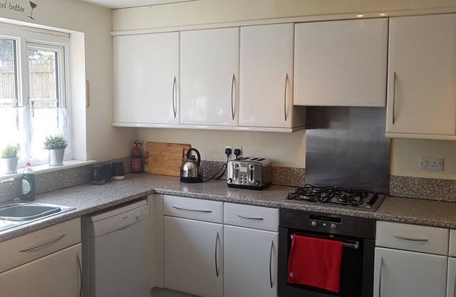 Livingston 4 Bedroom Townhouse - Central Belt of Scotland