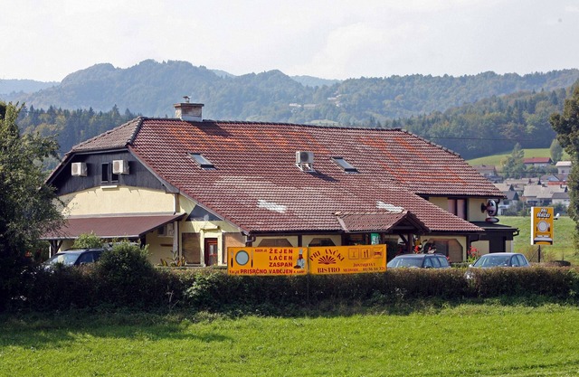 Ljubljana subrbs-Private Quad family room***, free parking, free wlan