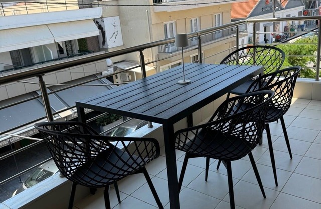 Local Suites 2 - Nea Moudania