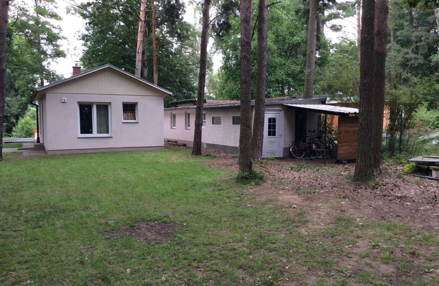 Located directly on the water and in the middle of the local recreation area.