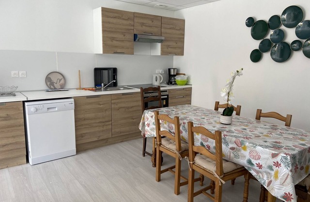 Location Appartement 6 Pers. Avec Piscine "hirondelle"