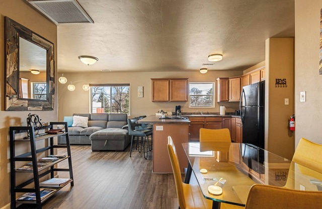LOCATION? As central as it gets for the perfect Grand Junction vacation!