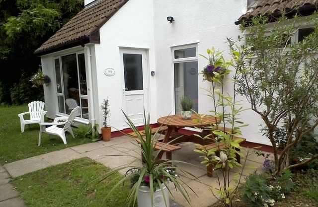 Location, Location, home from home, nr North/South Coasts. Bodmin & Dartmoor