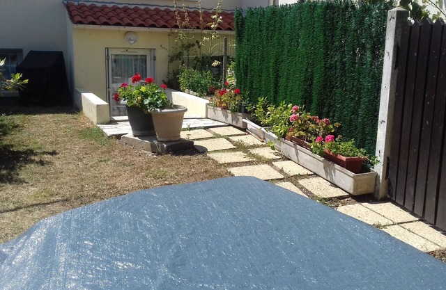 location st jean d'angely 17400