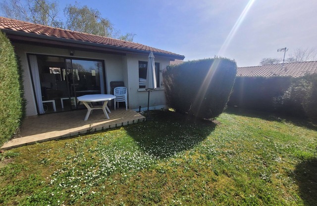 Location T2 Terrasse Proche Thermes Eugénie