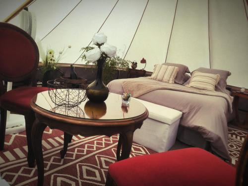 Lodge romantique "esprit brocante" et son jacuzzi privatif