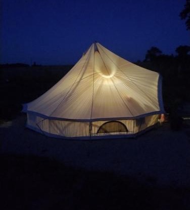 Lodge romantique "le grand chêne" avec Jacuzzi privatif