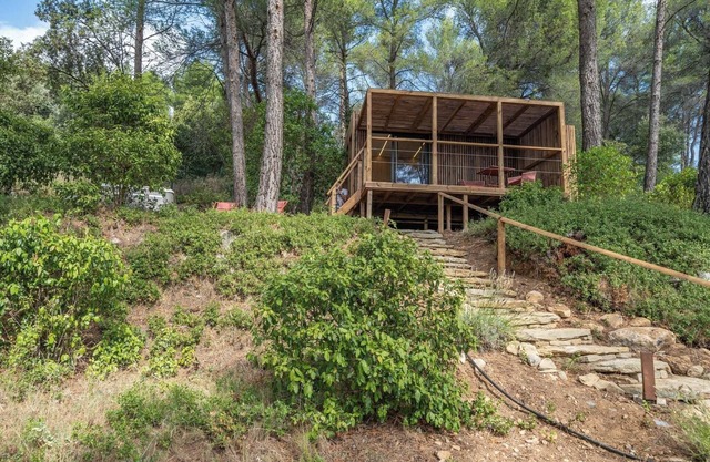 Lodge & spa Tour de Keyrié - Le Chant des Pins Aix en Provence